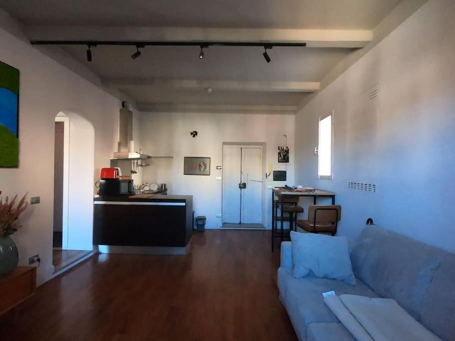 Mount Flower Trastevere Apt Villa Roma Ngoại thất bức ảnh